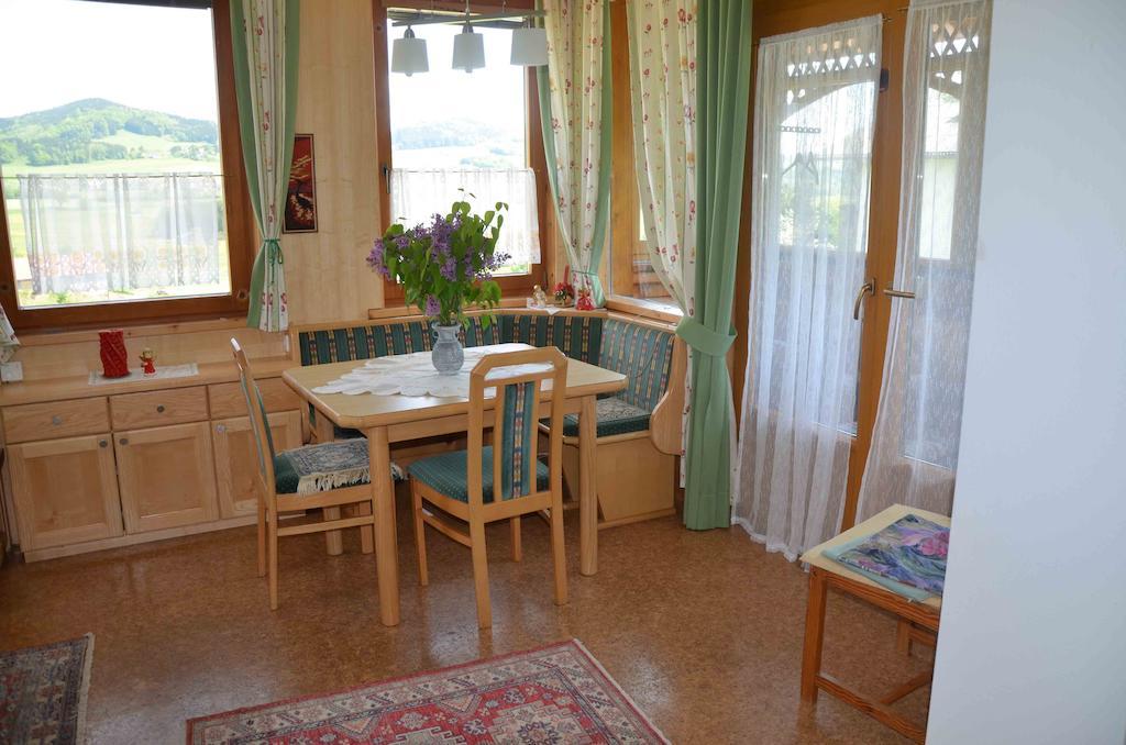 Ferienhaus Mitterbauer Oberhofen am Irrsee Camera foto